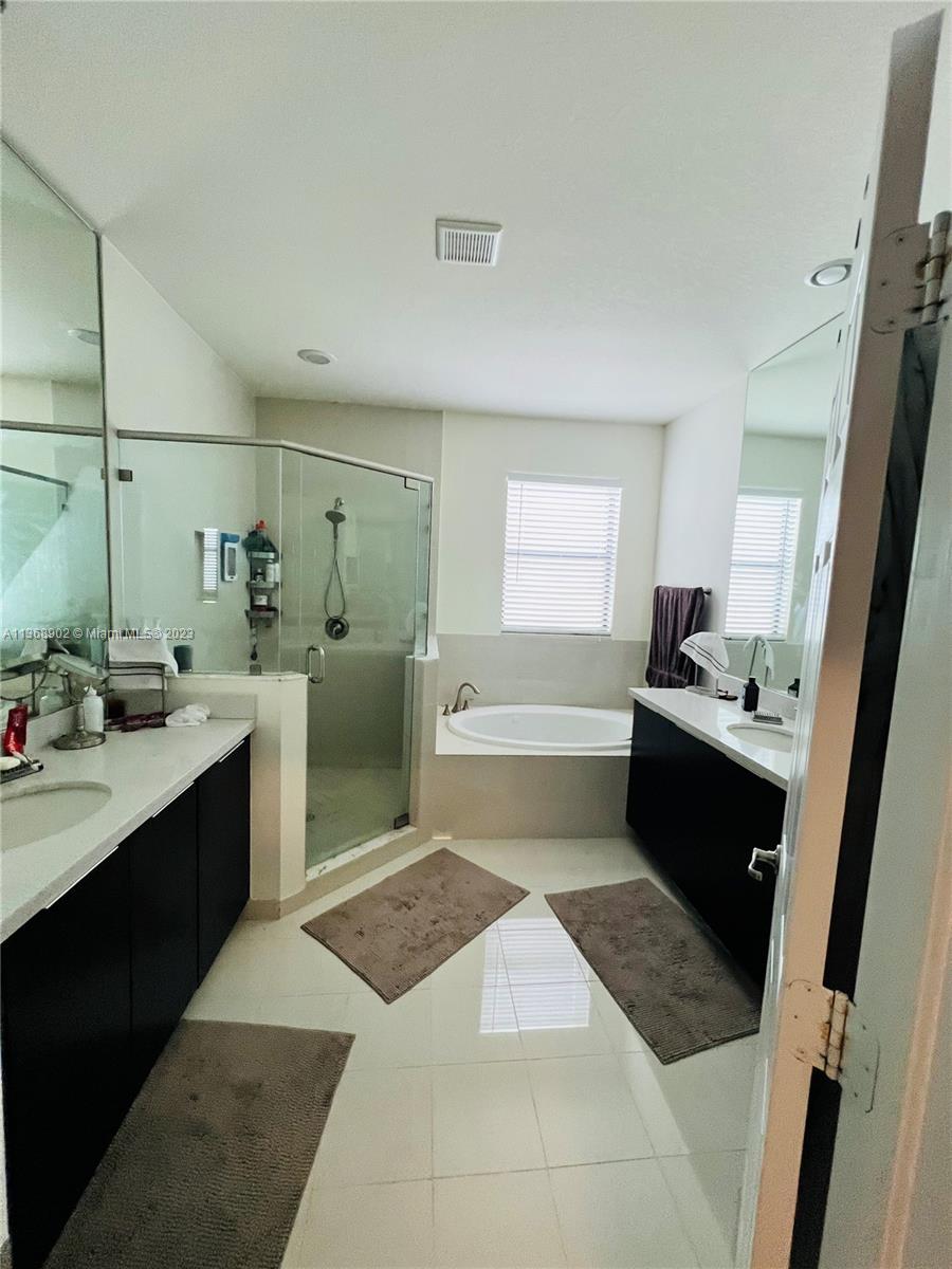 GRAND BAY NORTH - Residential