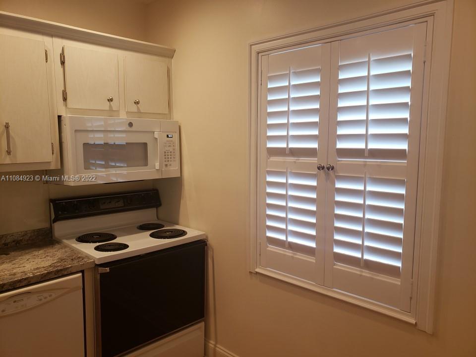 ORIOLE GARDENS TWO - Residential