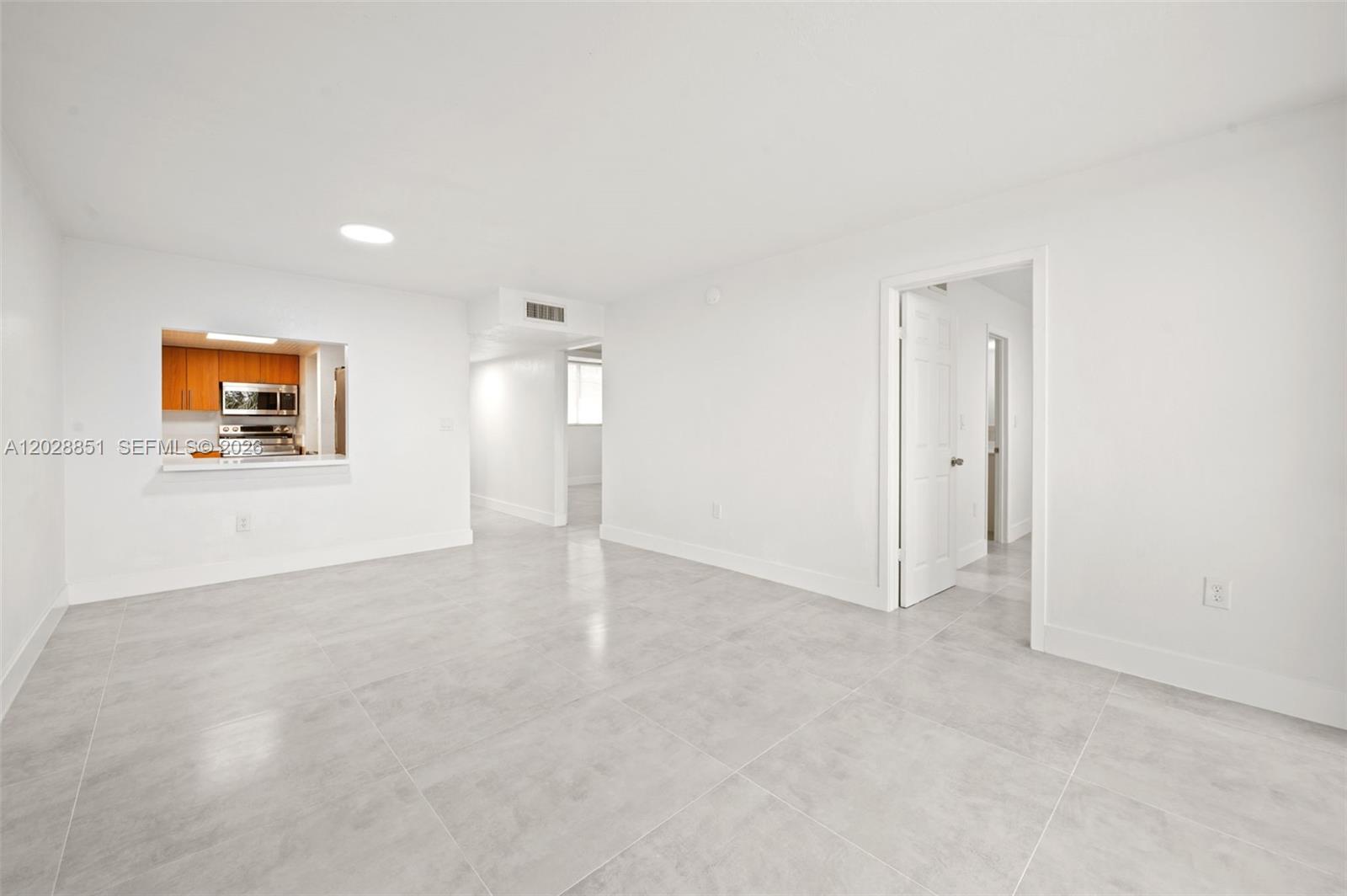 SAMARI LAKE EAST CONDO - Residential Lease