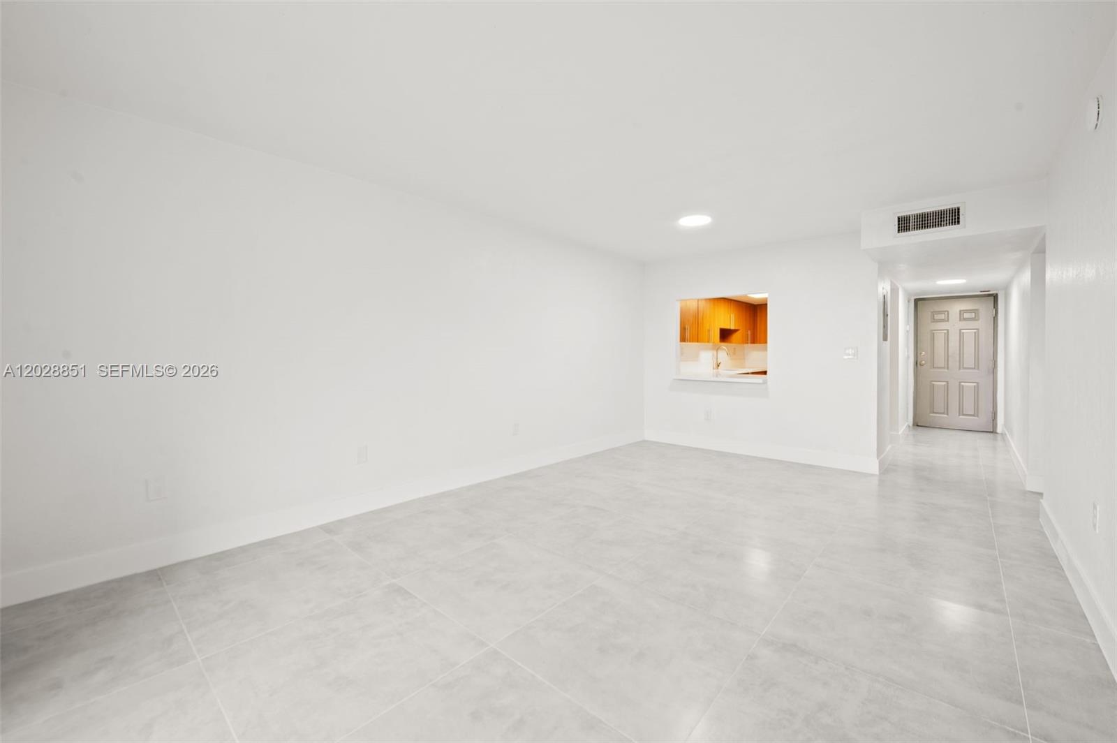SAMARI LAKE EAST CONDO - Residential Lease