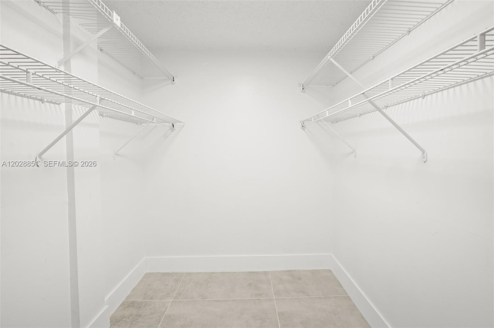 SAMARI LAKE EAST CONDO - Residential Lease