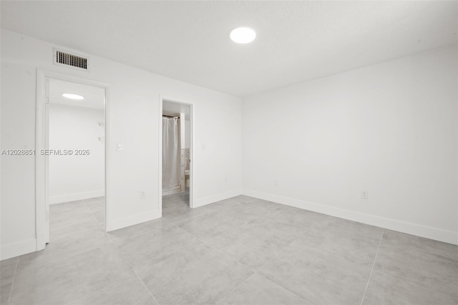 SAMARI LAKE EAST CONDO - Residential Lease