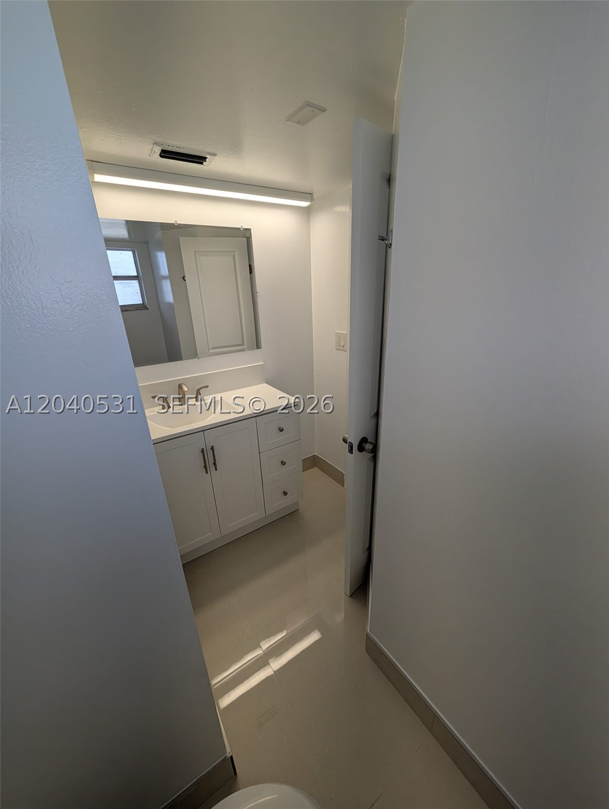 JADE WINDS GROUP-DAISY GA - Residential