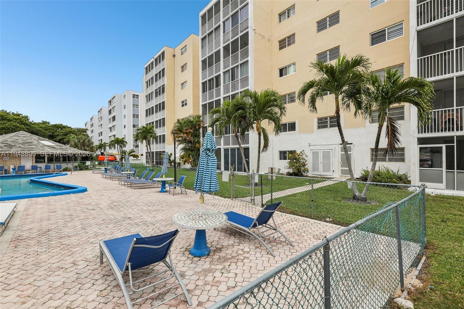 MEADOWBROOK TOWERS CONDO - Residential