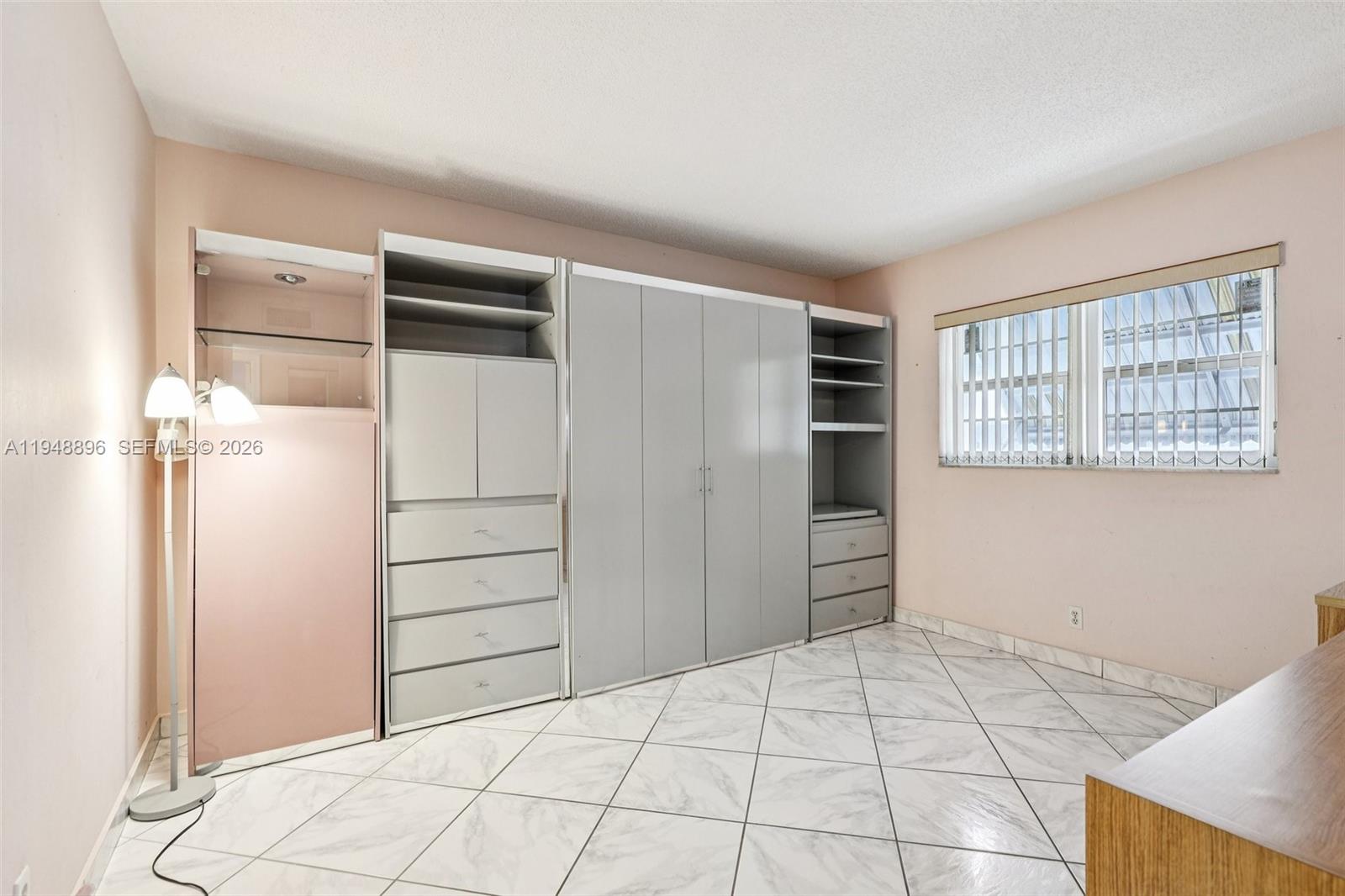 MEADOWBROOK TOWERS CONDO - Residential