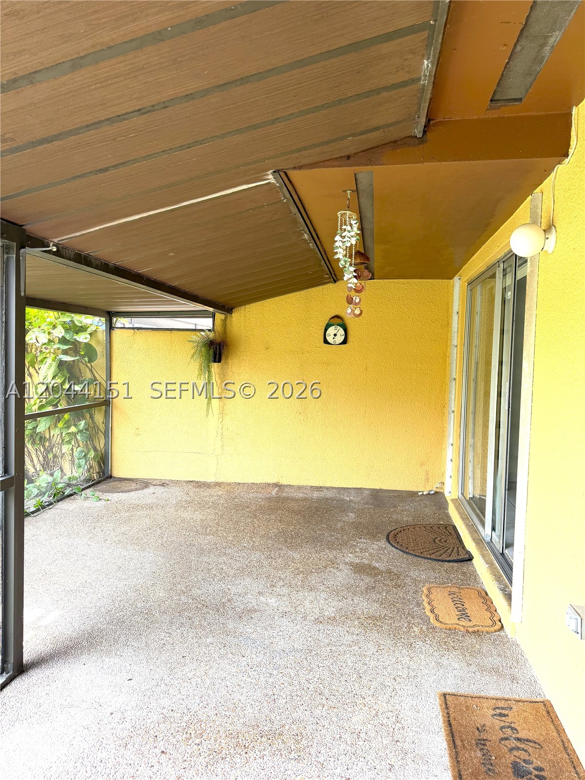 KENDALE LAKES WEST TOWNHO - Residential