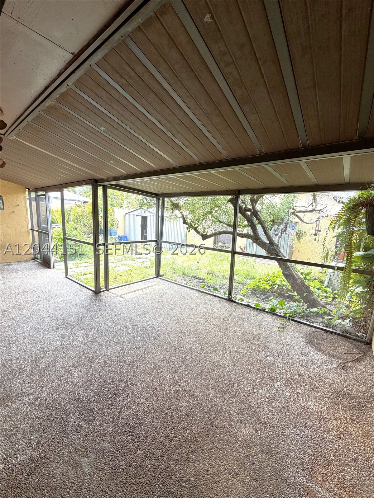 KENDALE LAKES WEST TOWNHO - Residential