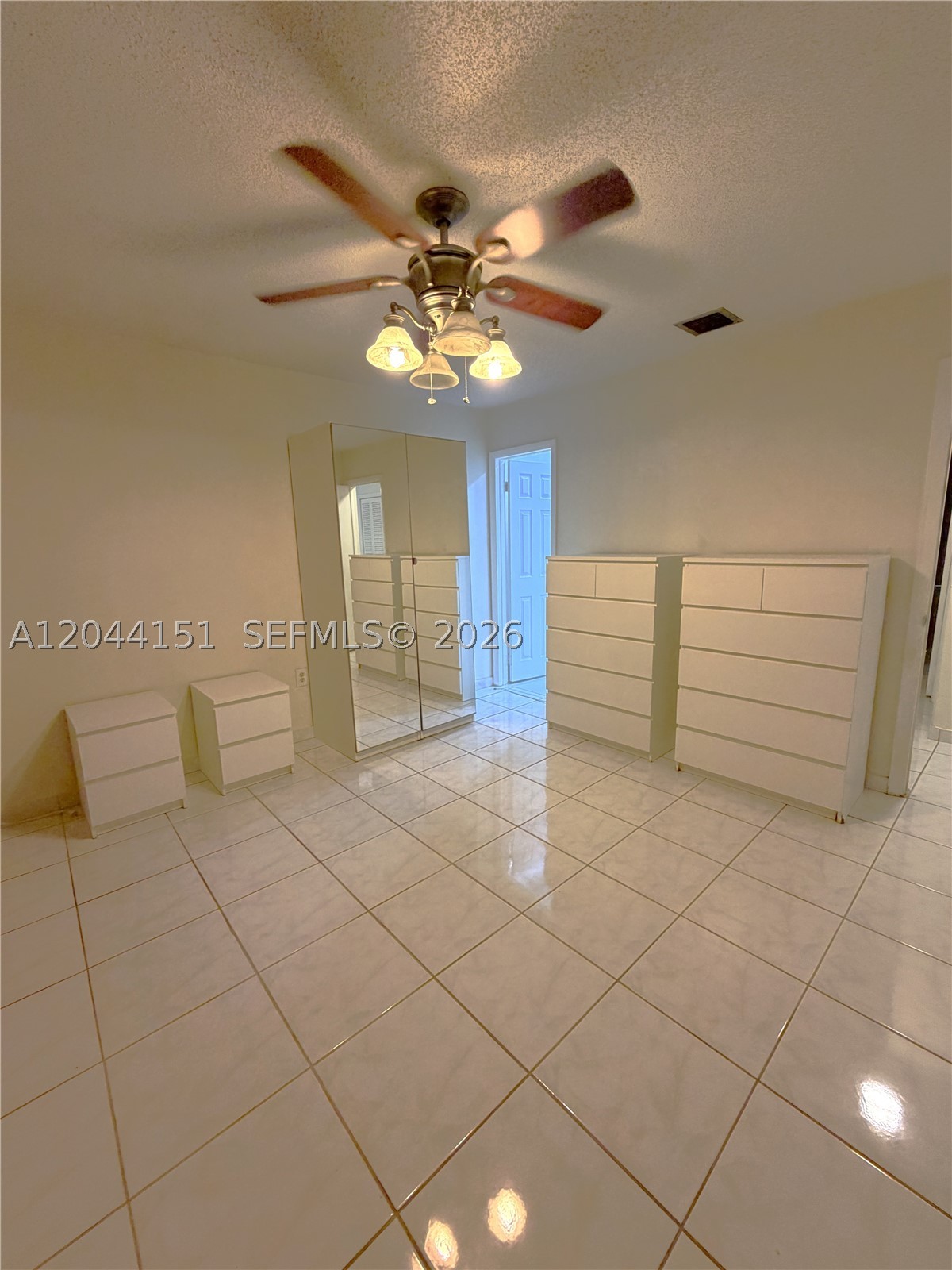 KENDALE LAKES WEST TOWNHO - Residential