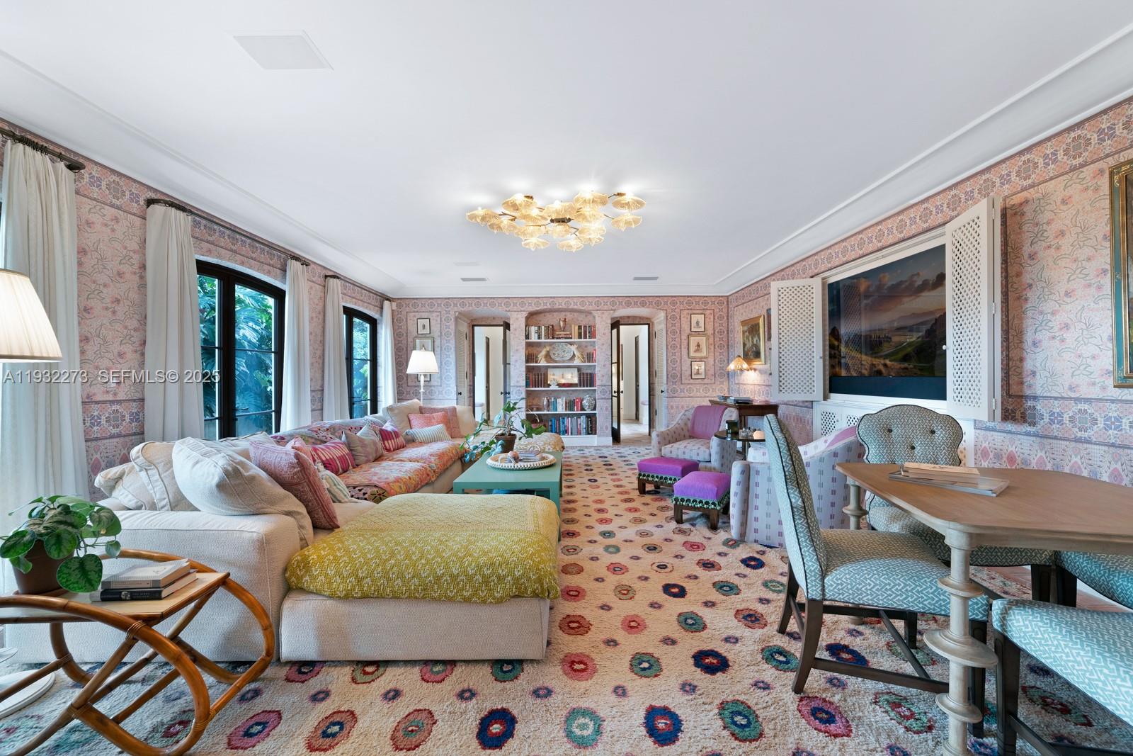 THE MOORINGS - Residential