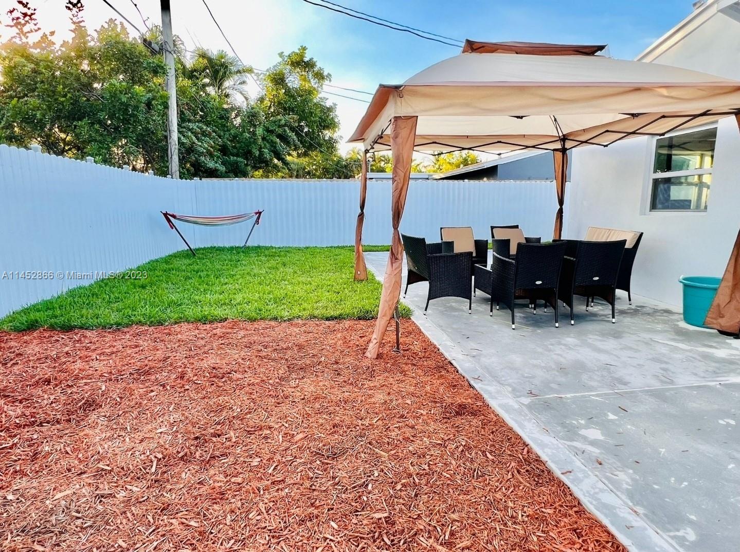 COLLIER ESTATES 3RD ADD - Residential