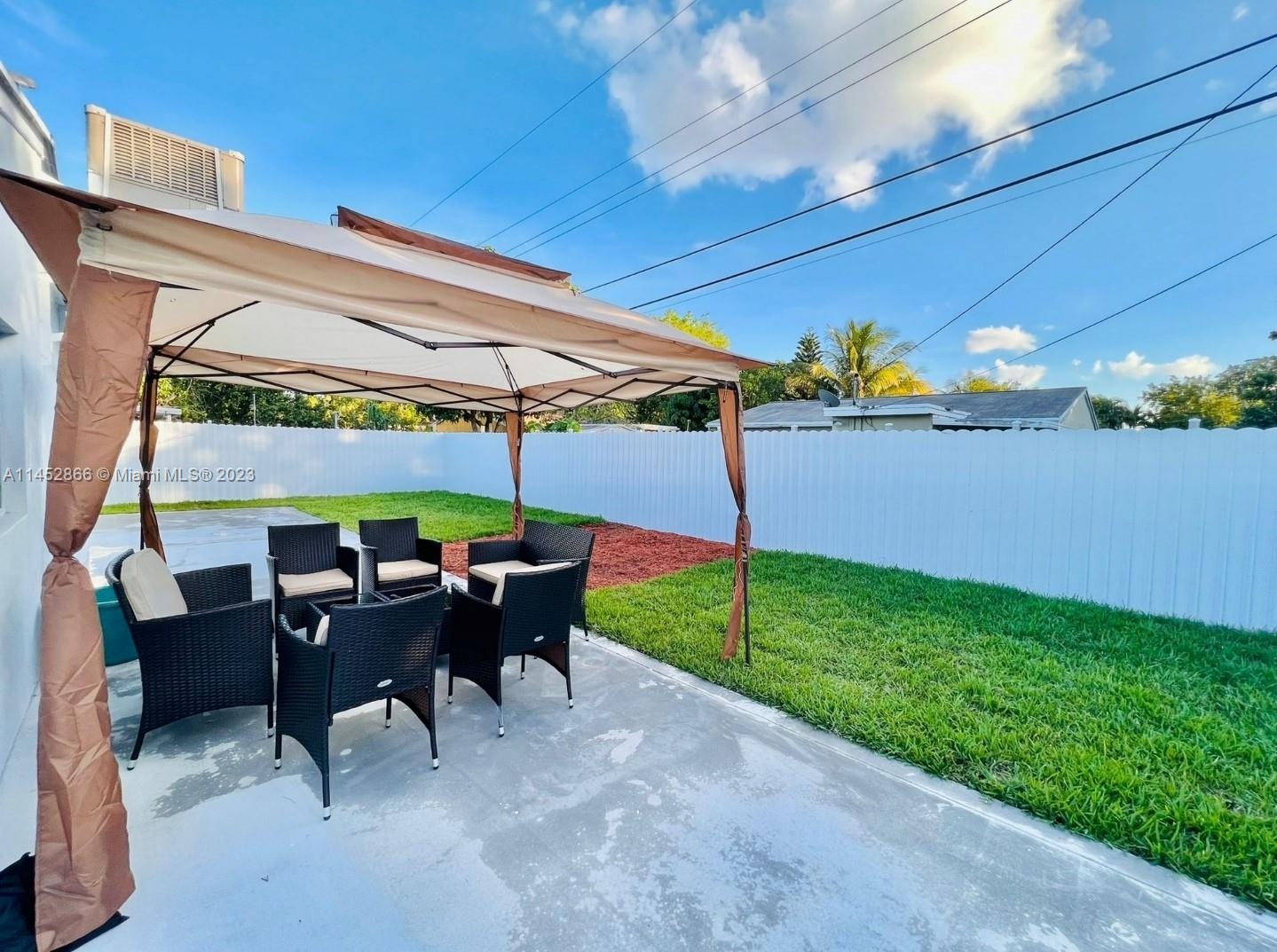 COLLIER ESTATES 3RD ADD - Residential