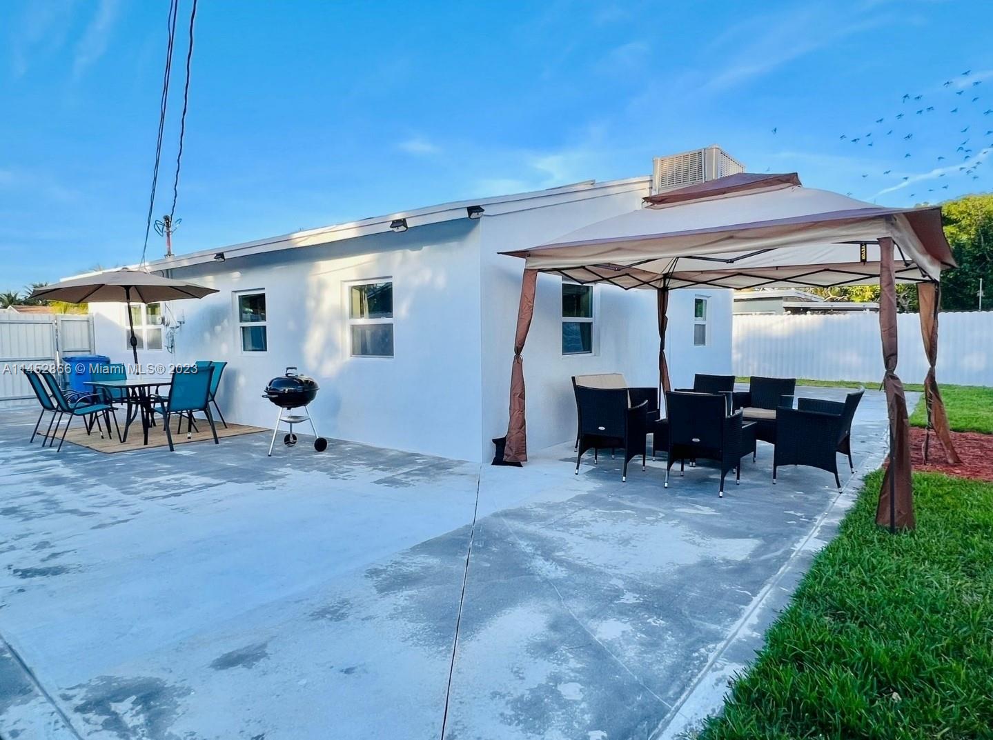 COLLIER ESTATES 3RD ADD - Residential