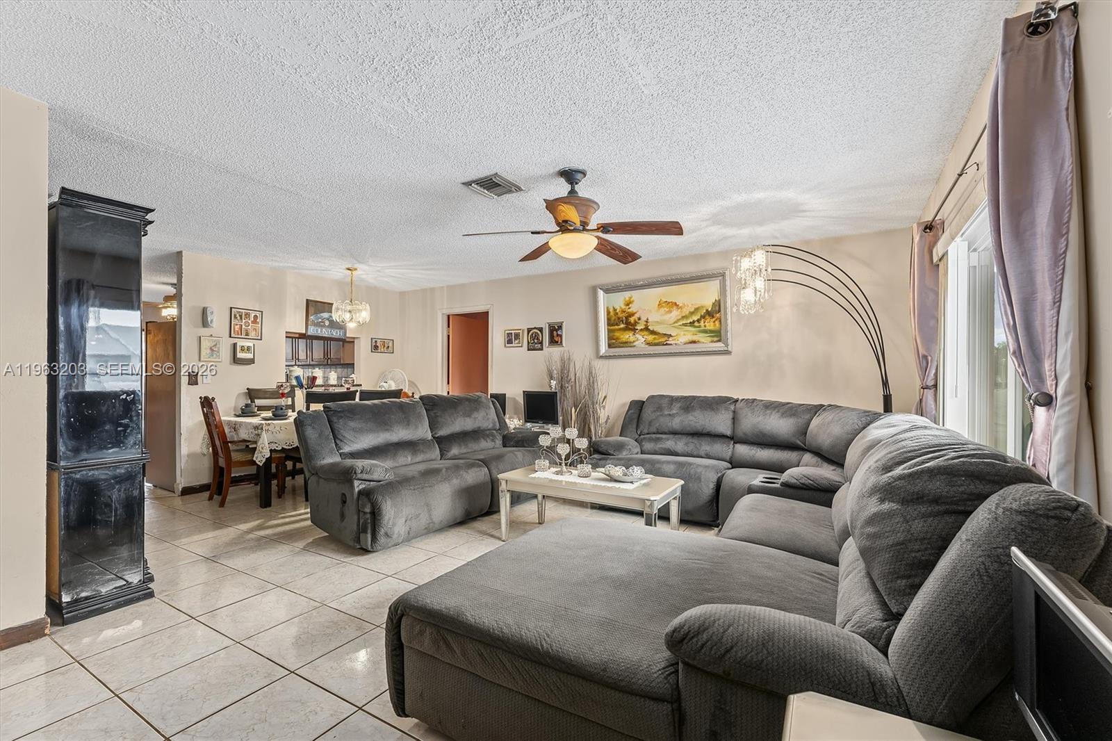 LEE'S CROSSING - Residential