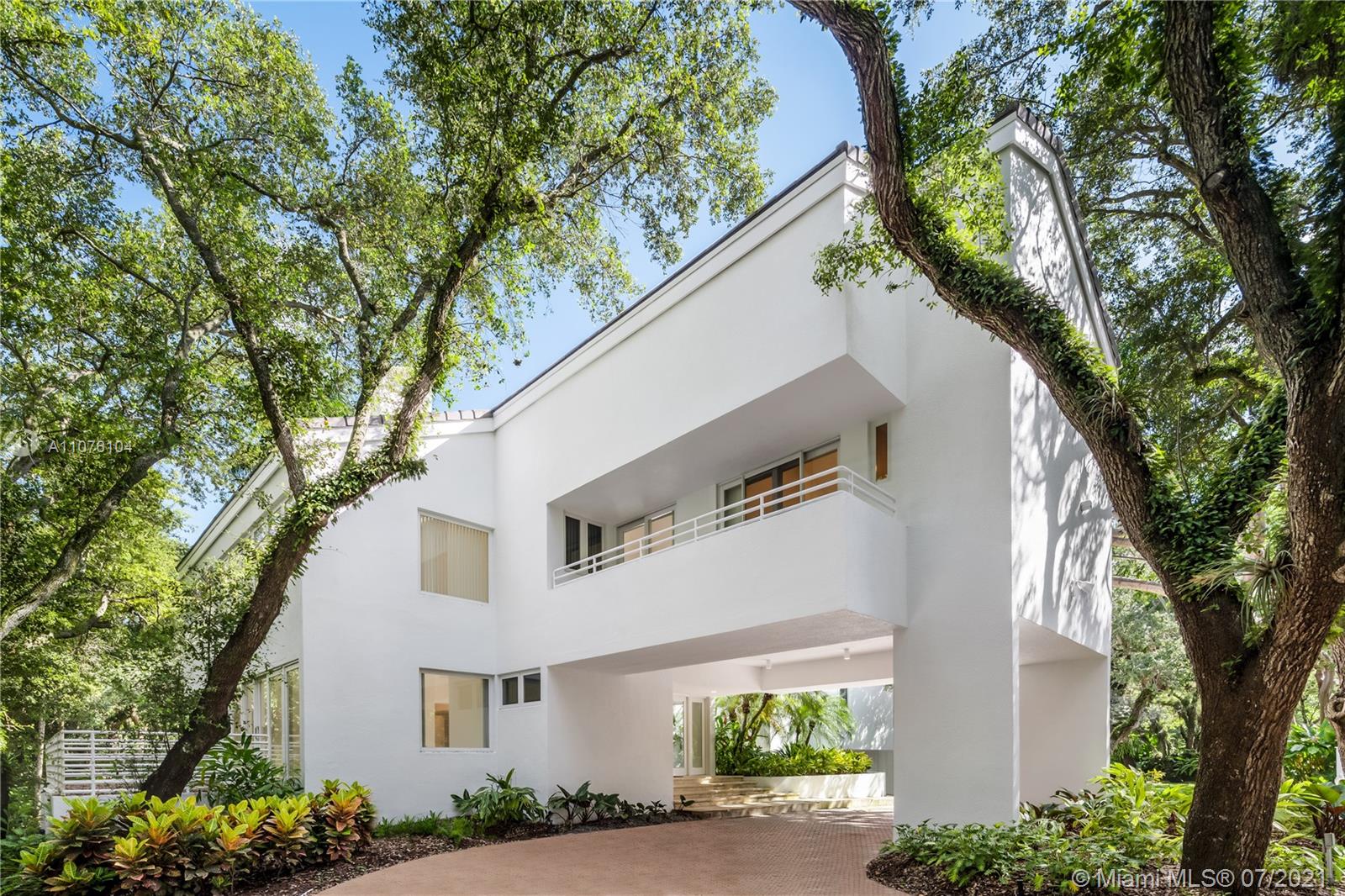 GABLES ESTS NO 4 - Residential