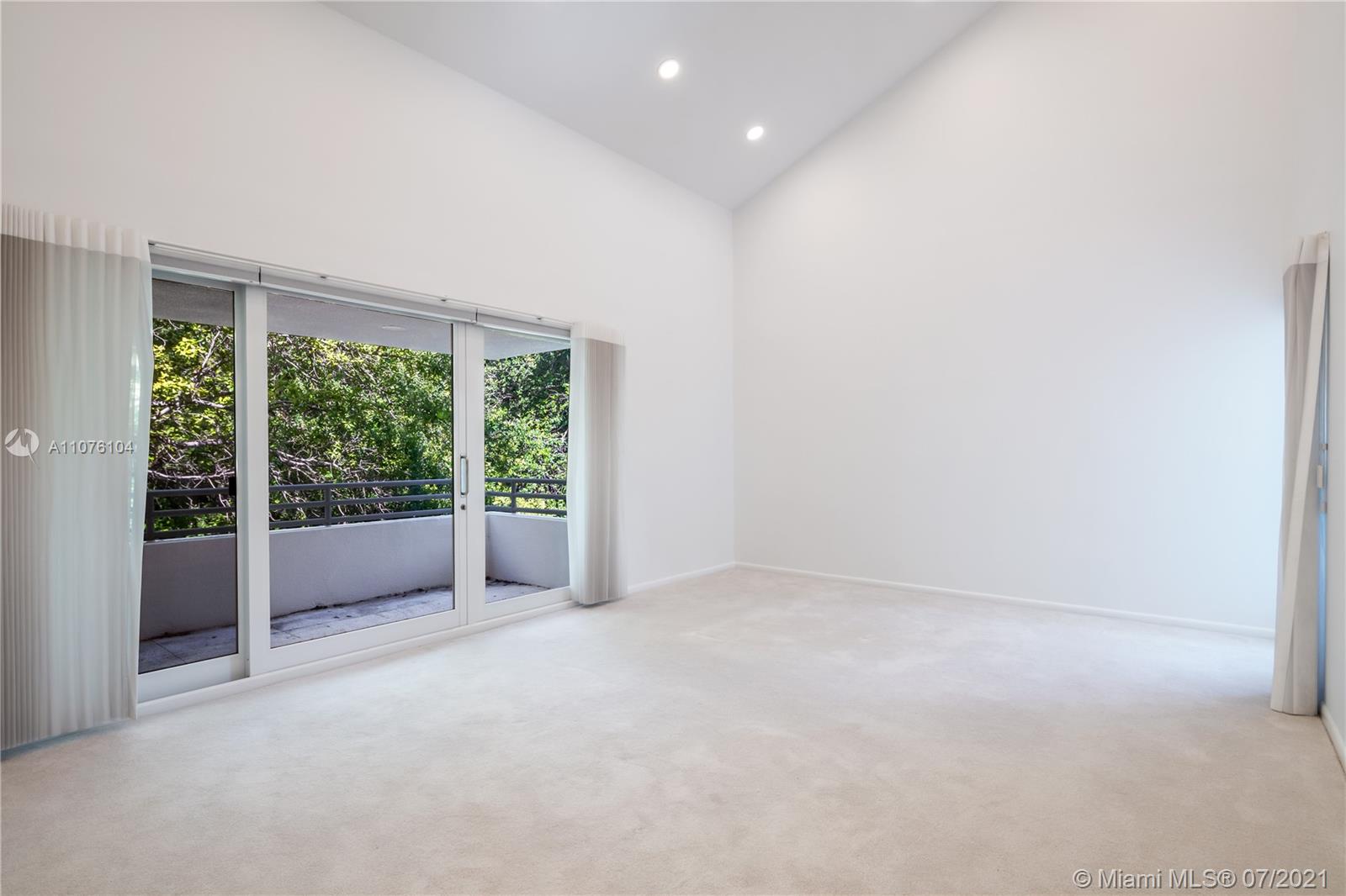 GABLES ESTS NO 4 - Residential