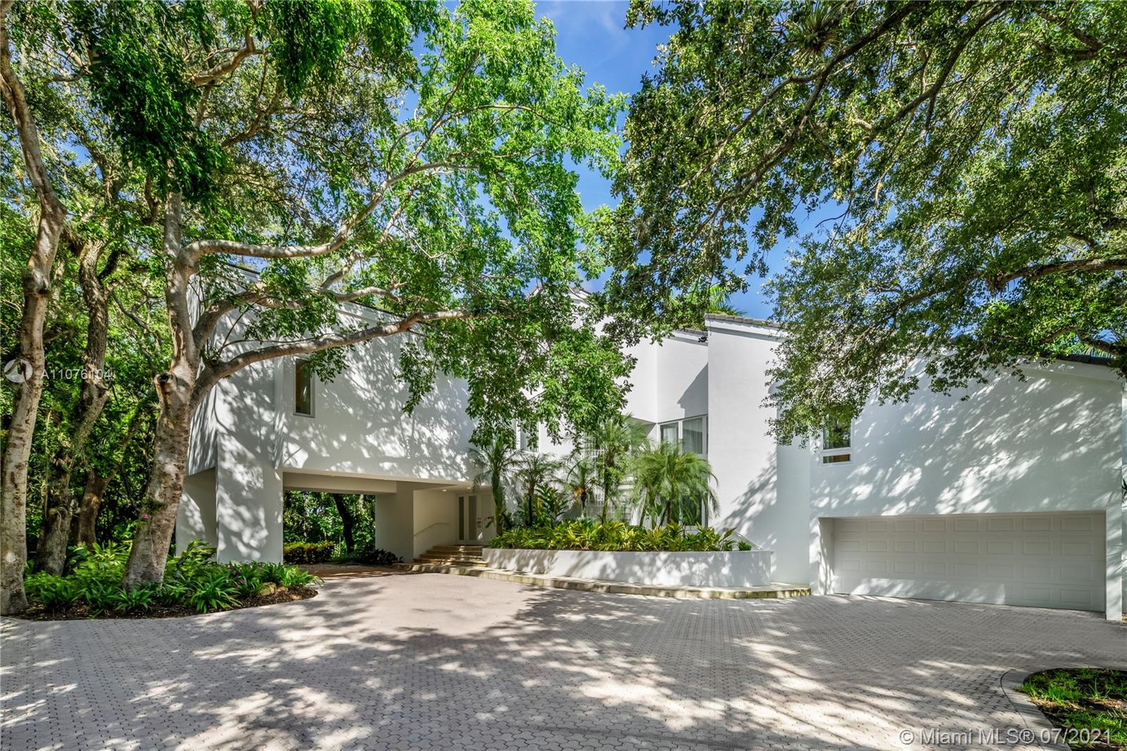 GABLES ESTS NO 4 - Residential