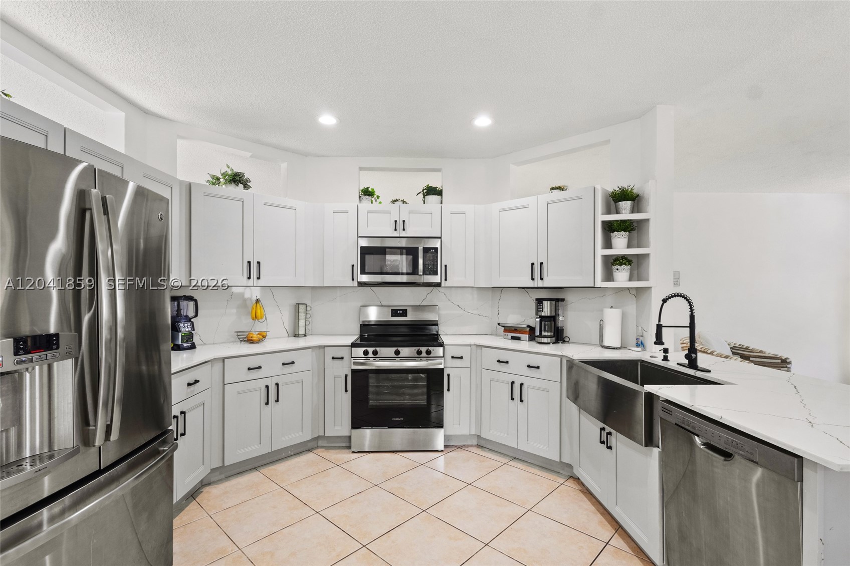 SILVER LAKES PHASE III - Residential