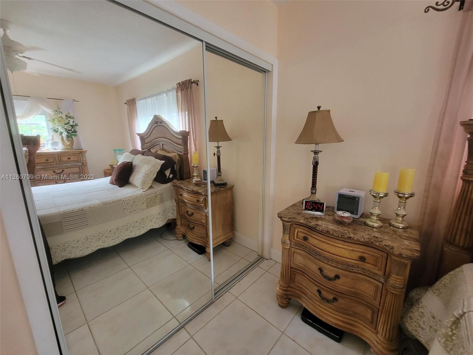 SO MIAMI HEIGHTS ADDN E - Residential Lease