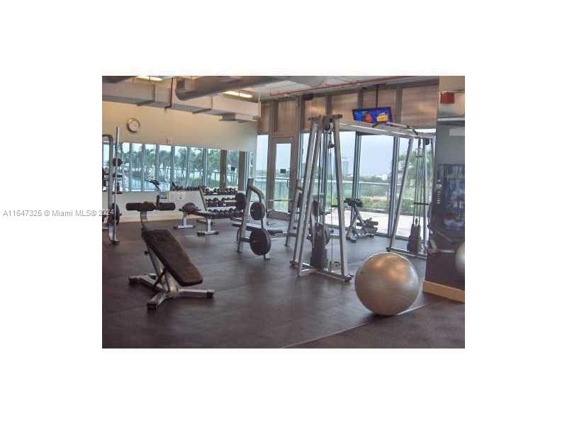 BLUE CONDO - Residential Lease