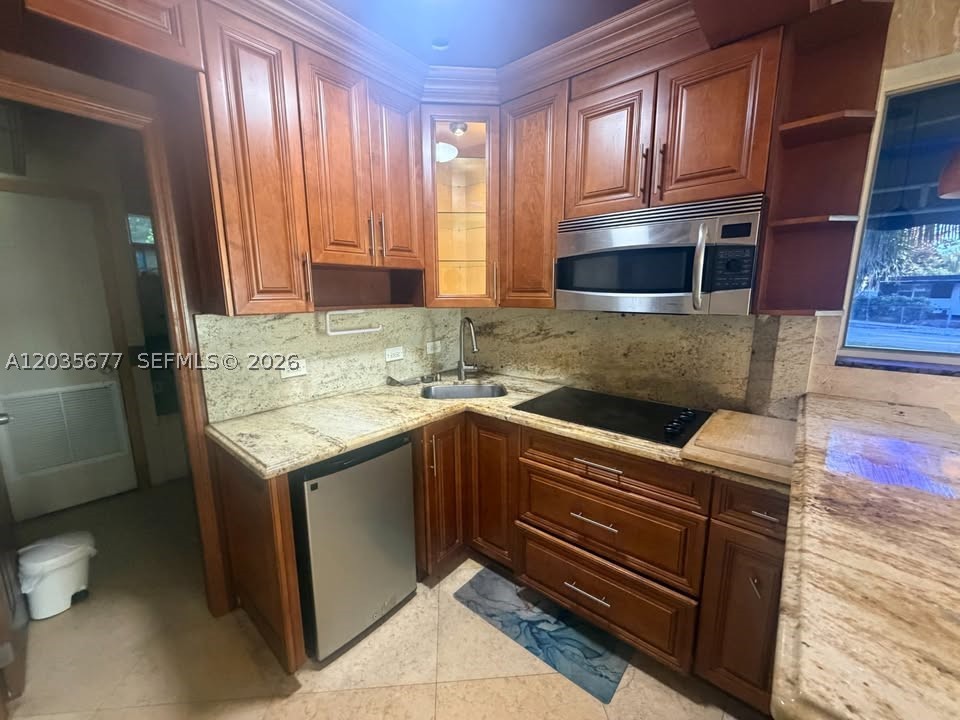 BEVERLY PARK - Residential Lease