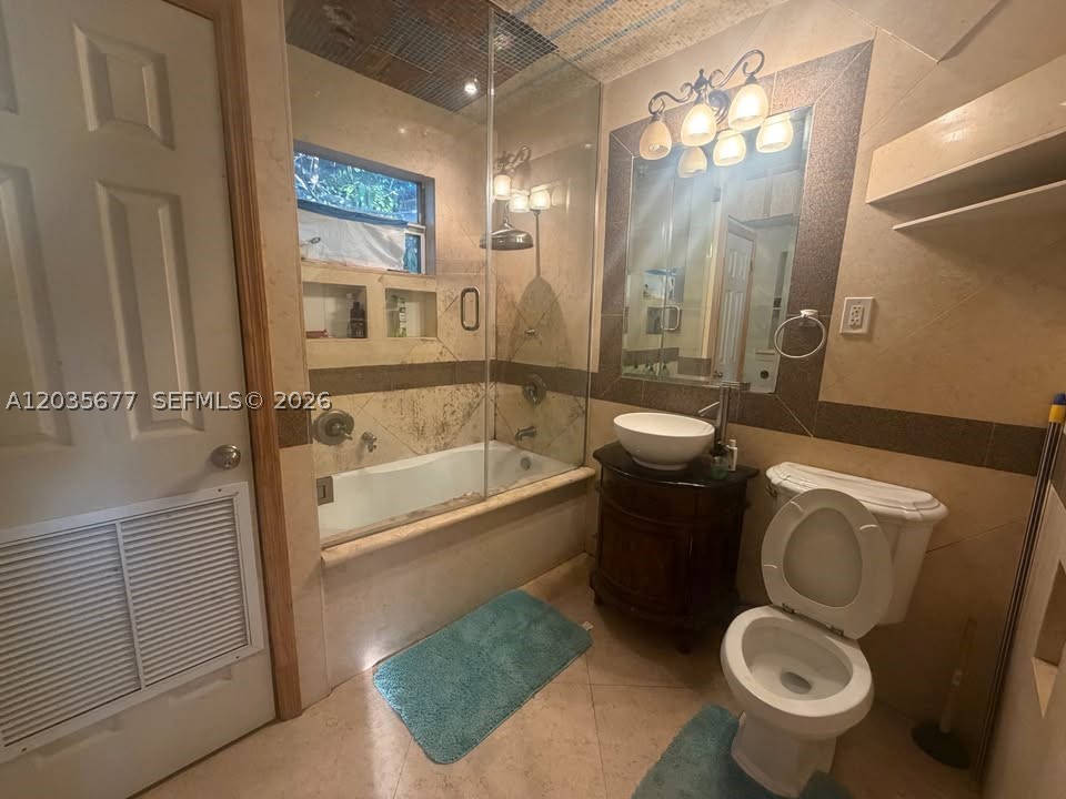 BEVERLY PARK - Residential Lease