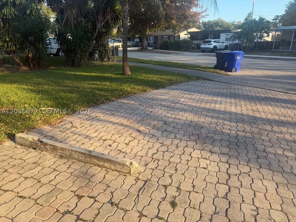 BEVERLY PARK - Residential Lease
