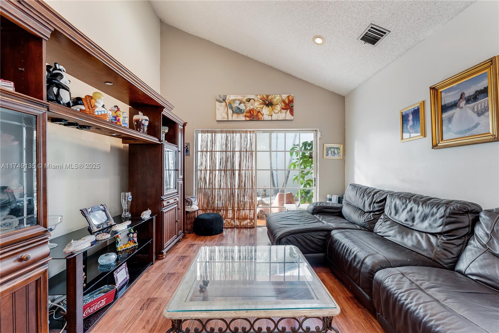 VISTA SUB - Residential