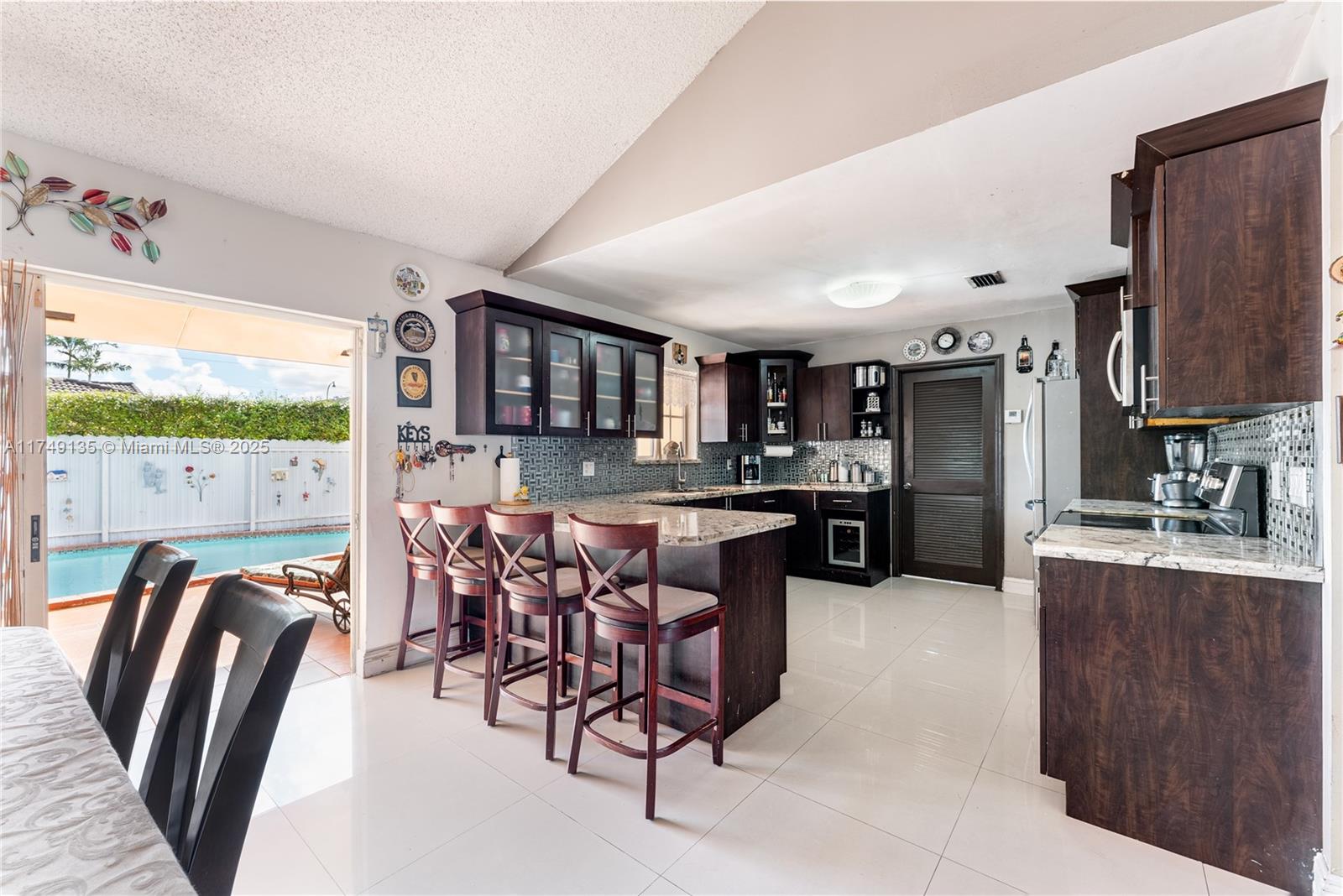 VISTA SUB - Residential