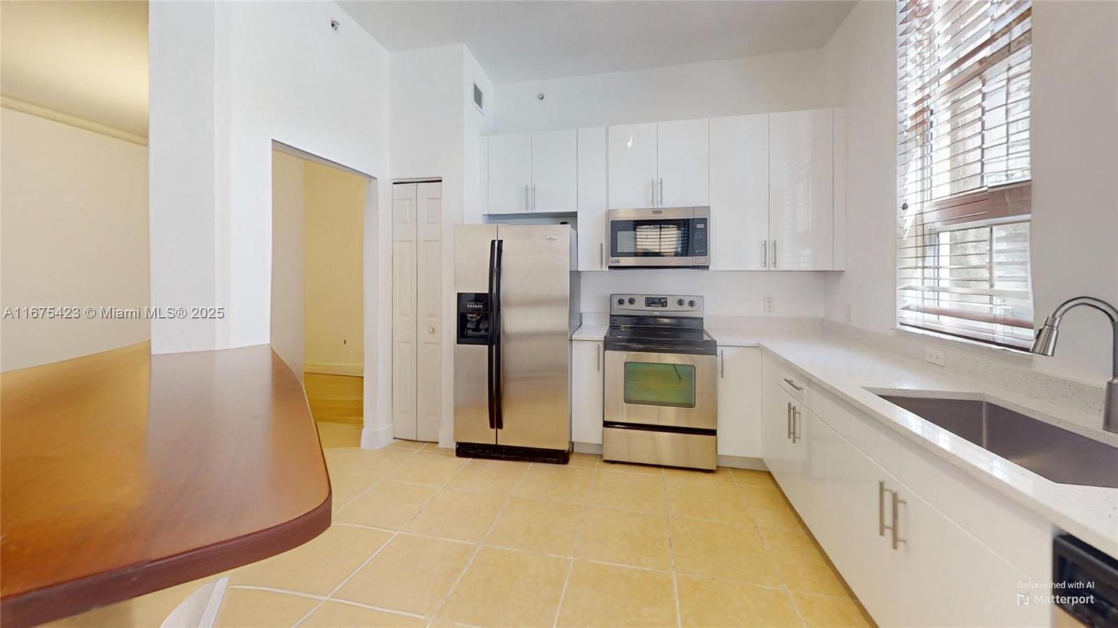 ALAQUA CONDO - Residential