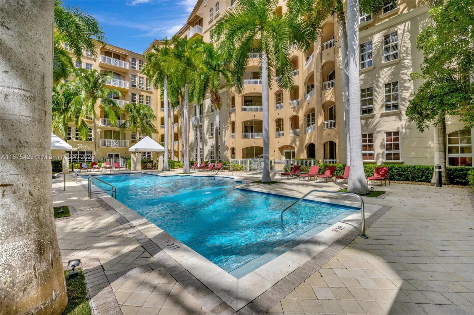 ALAQUA CONDO - Residential