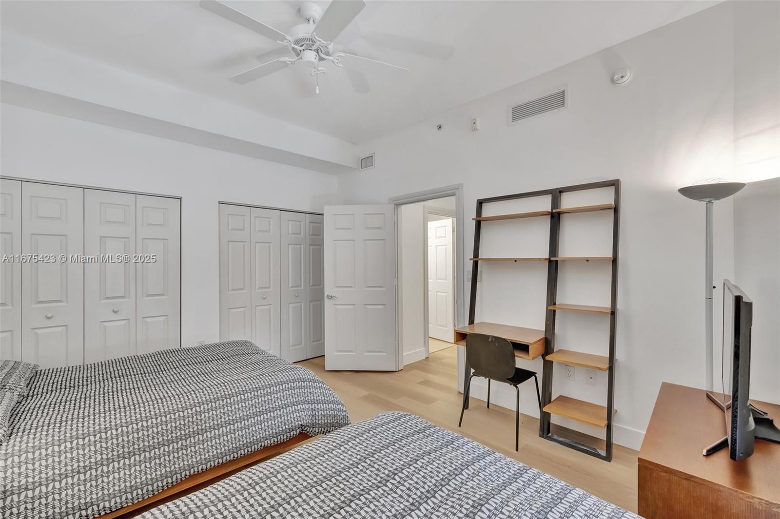 ALAQUA CONDO - Residential