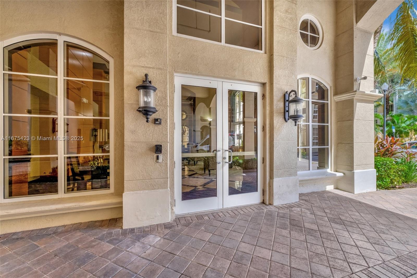 ALAQUA CONDO - Residential
