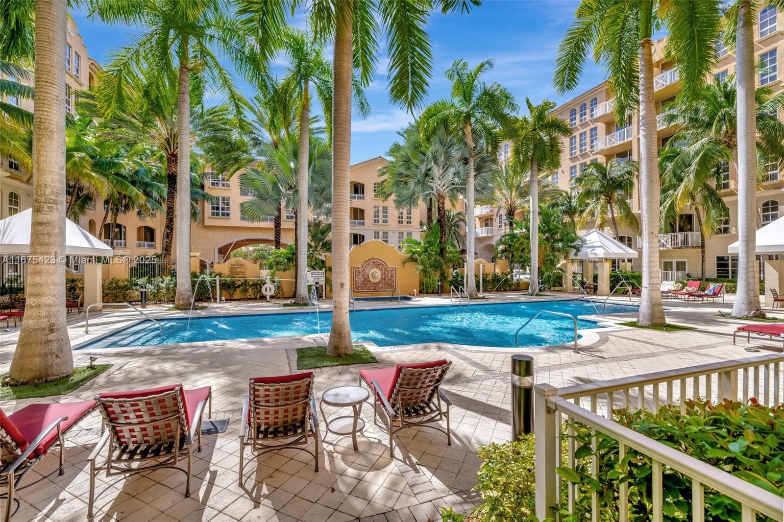 ALAQUA CONDO - Residential