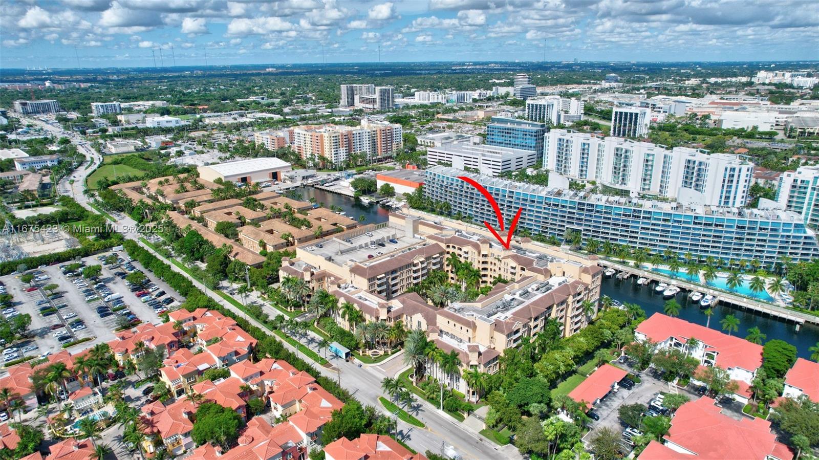 ALAQUA CONDO - Residential