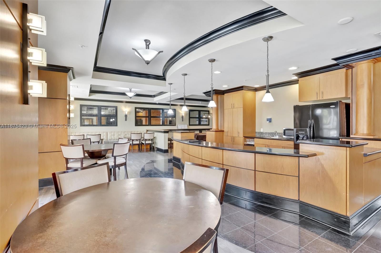 ALAQUA CONDO - Residential