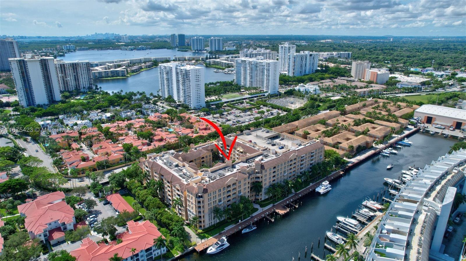 ALAQUA CONDO - Residential