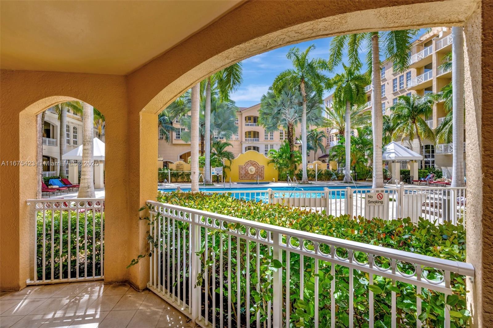 ALAQUA CONDO - Residential