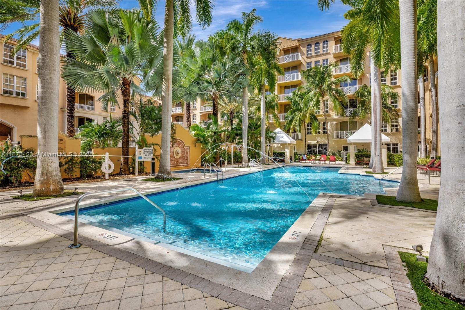ALAQUA CONDO - Residential