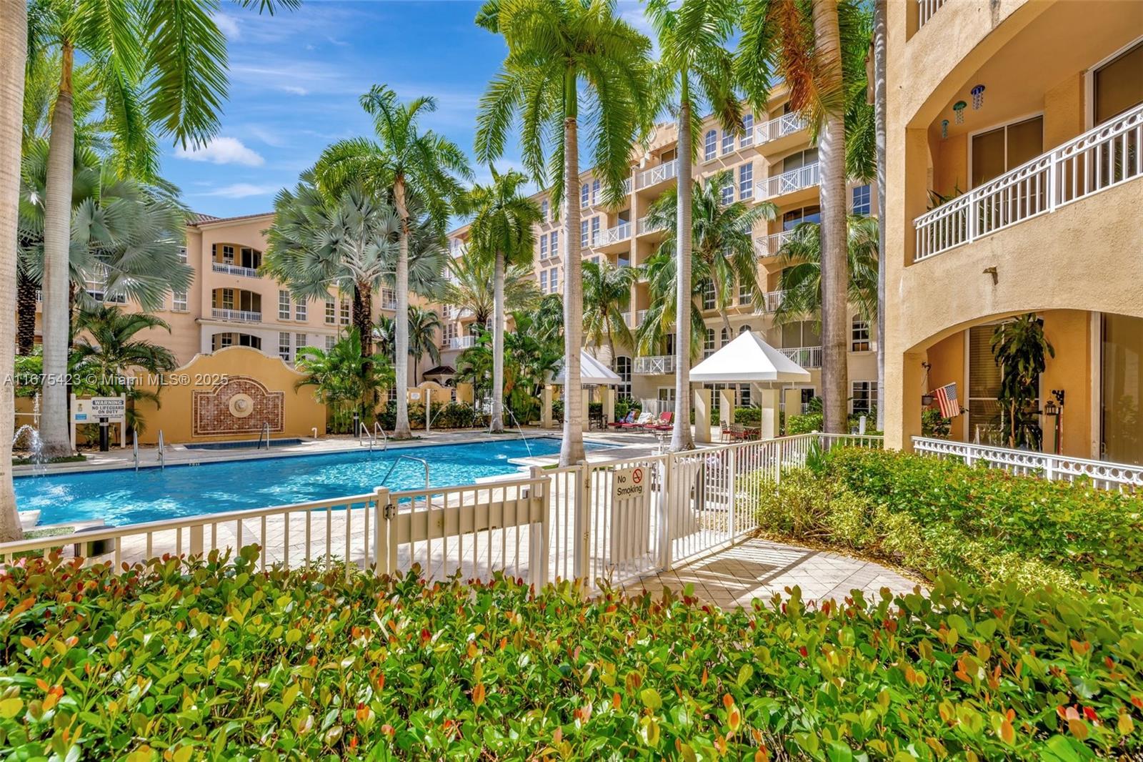 ALAQUA CONDO - Residential
