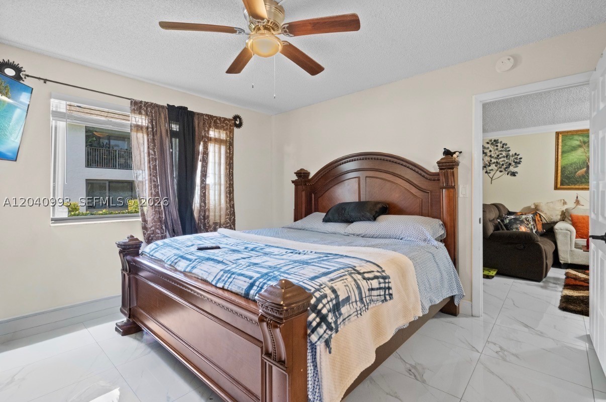 MALIBU NORTH CONDO - Residential