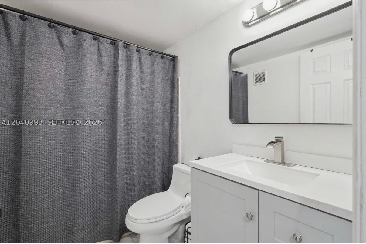 MALIBU NORTH CONDO - Residential