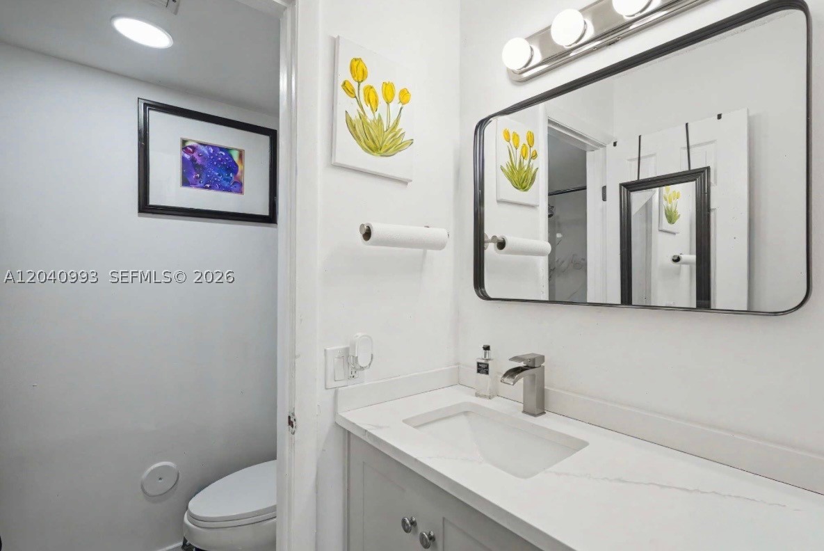 MALIBU NORTH CONDO - Residential
