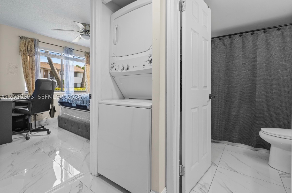 MALIBU NORTH CONDO - Residential