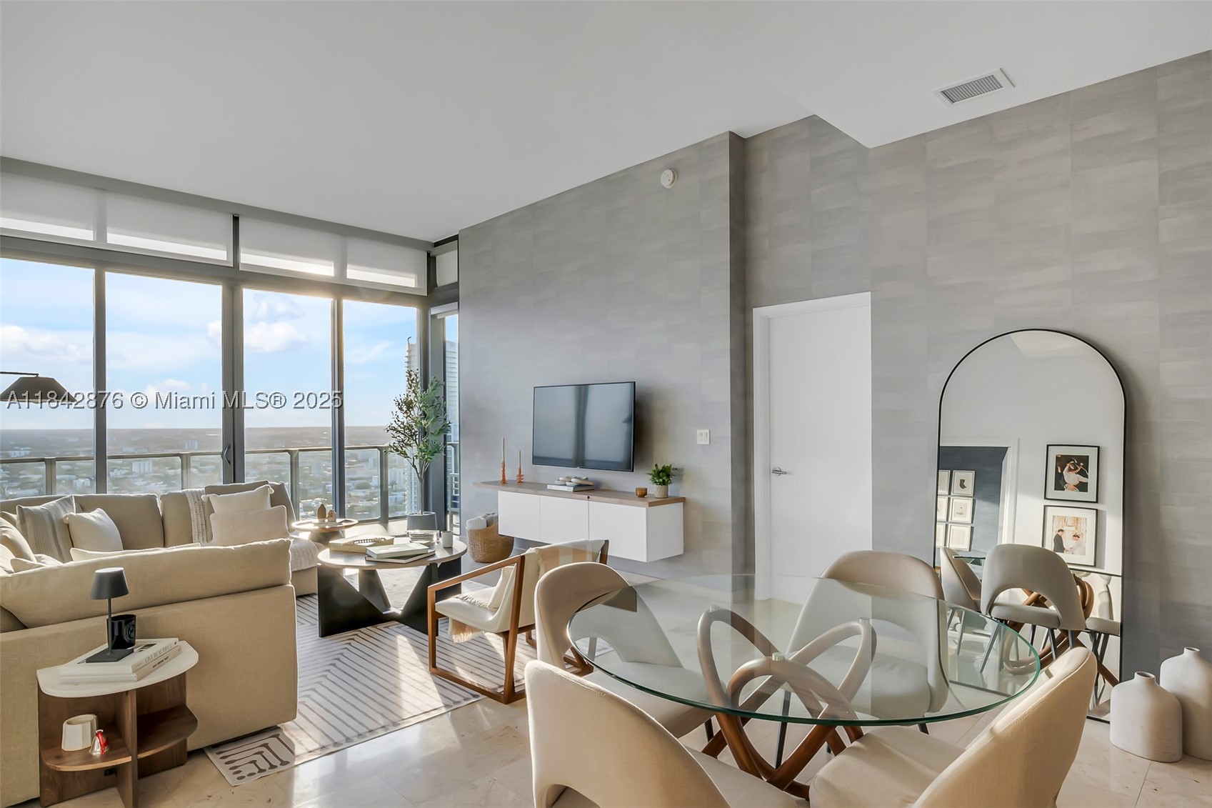 RISE CONDO - Residential