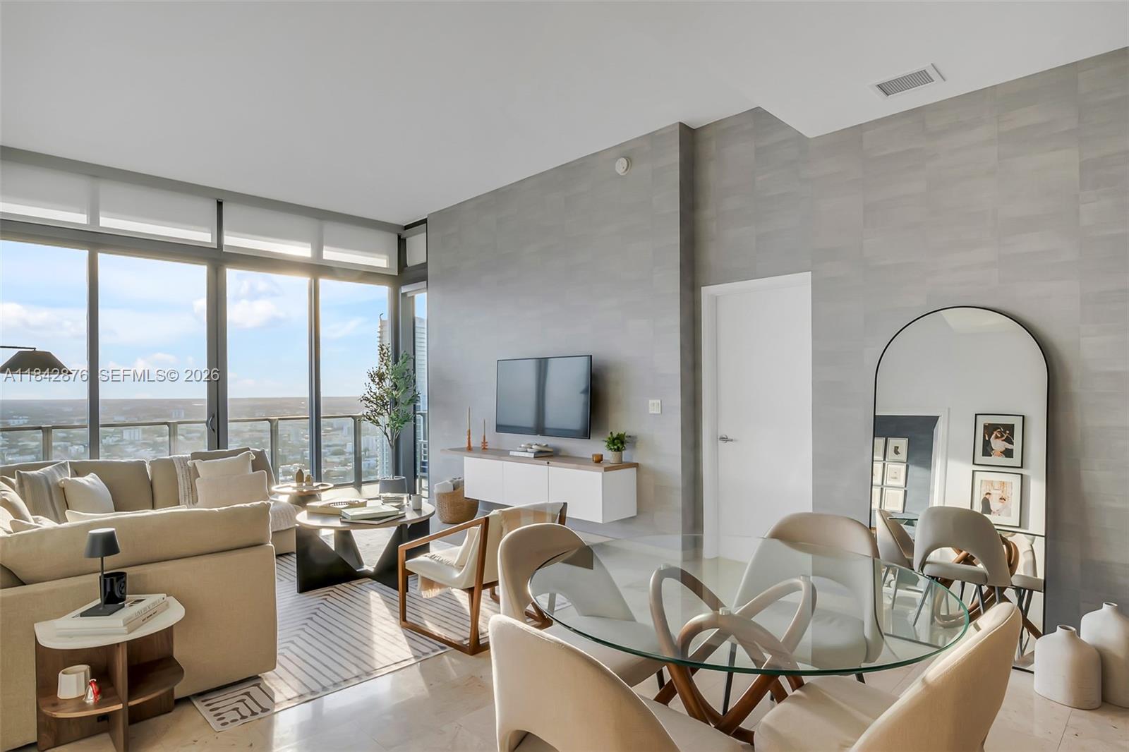 RISE CONDO - Residential