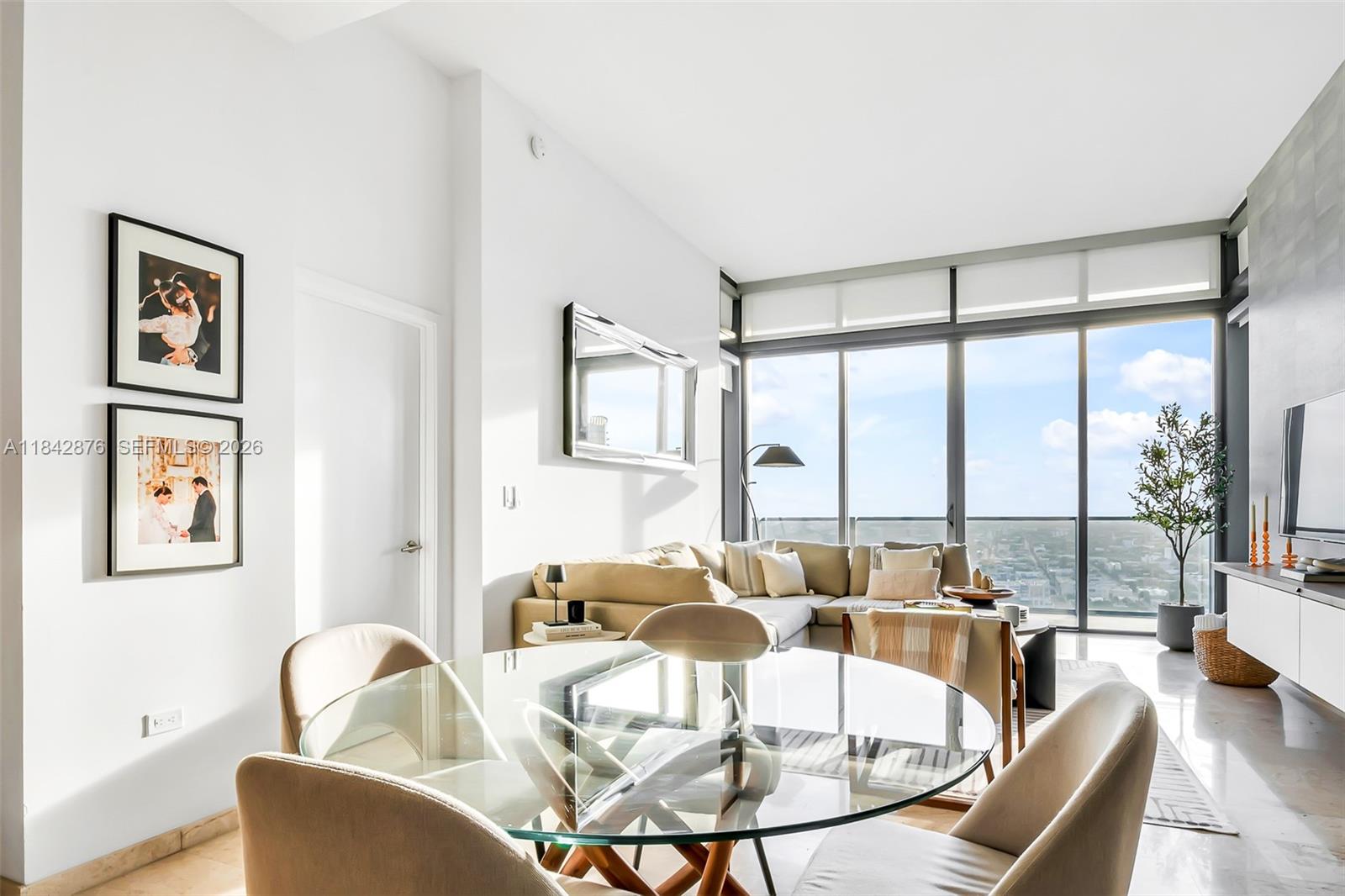 RISE CONDO - Residential