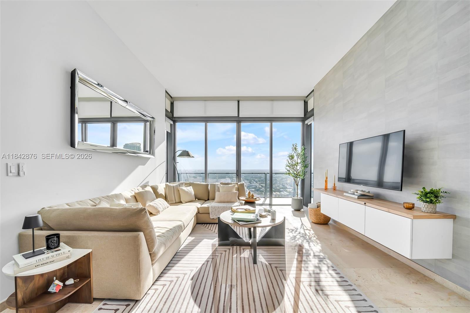 RISE CONDO - Residential