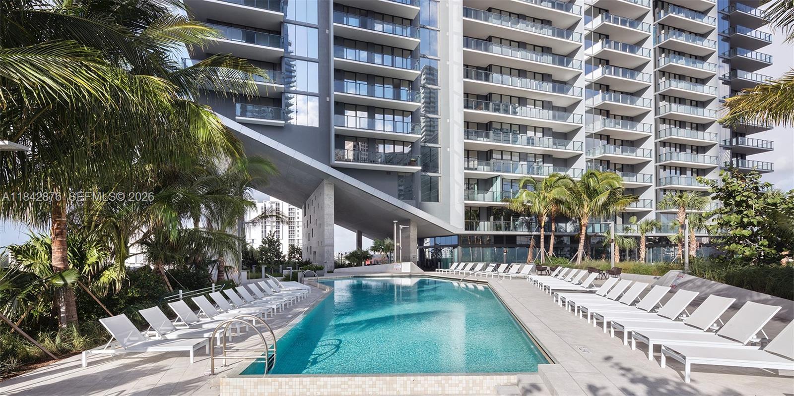 RISE CONDO - Residential