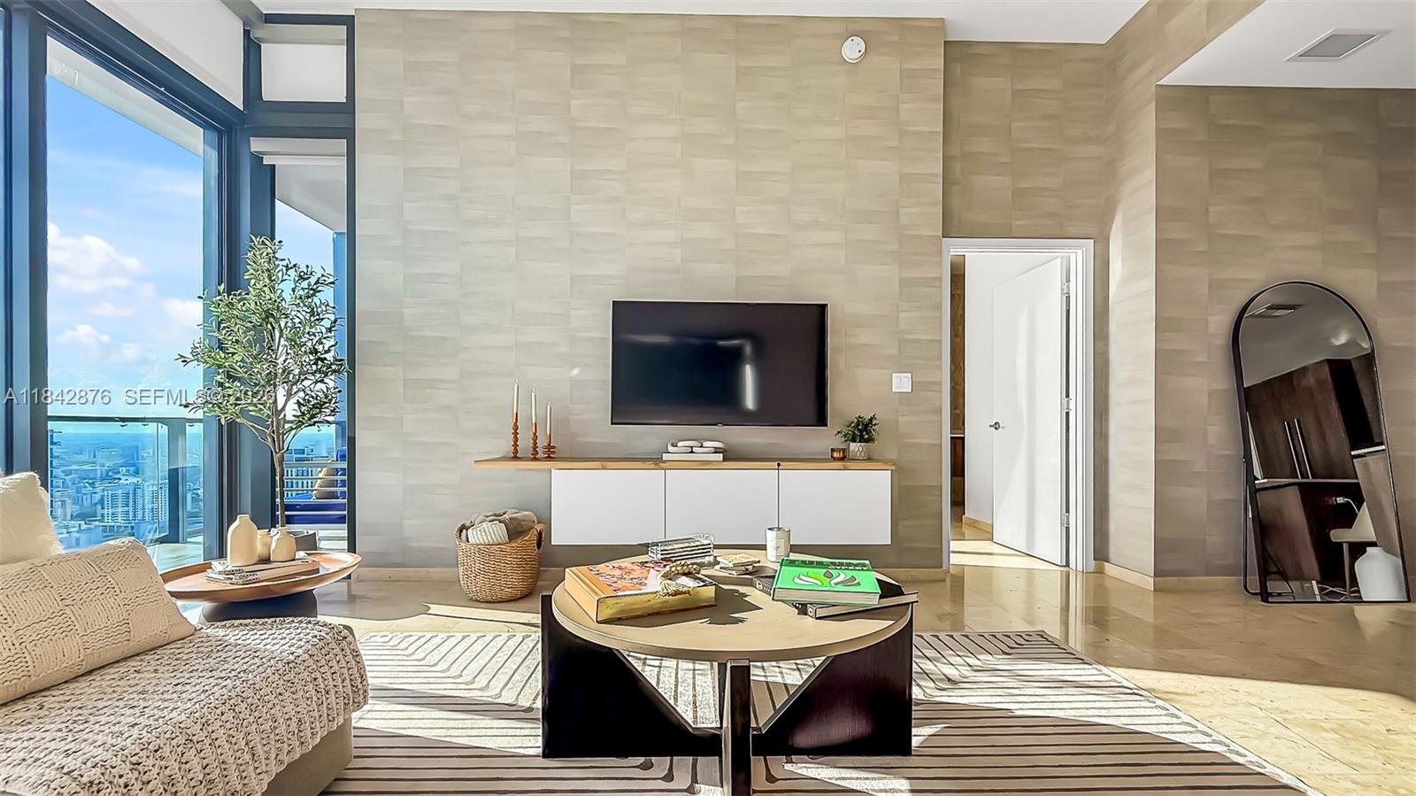 RISE CONDO - Residential