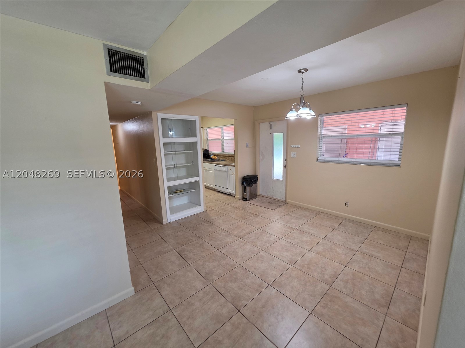 BEVERLY PARK - Residential Lease
